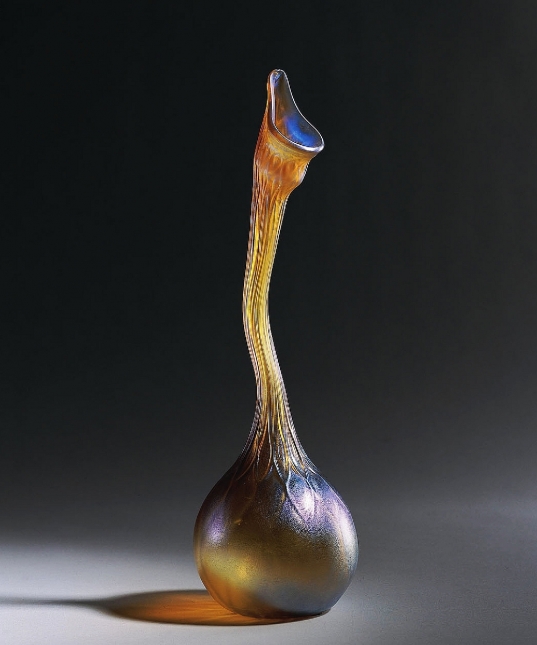 louis comfort tiffany favrile glass